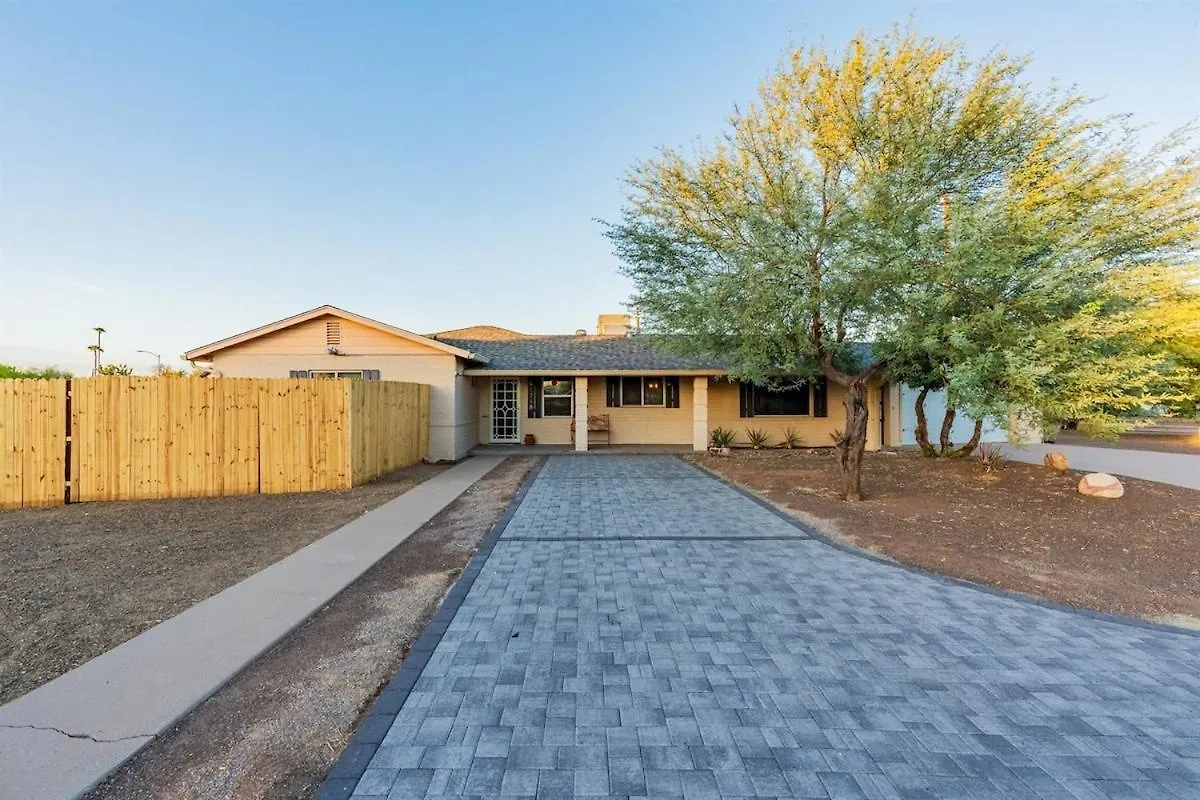 Semesterbostad Pickleball, Sparkling Pool, Mini Putt And Sleeps14 Phoenix